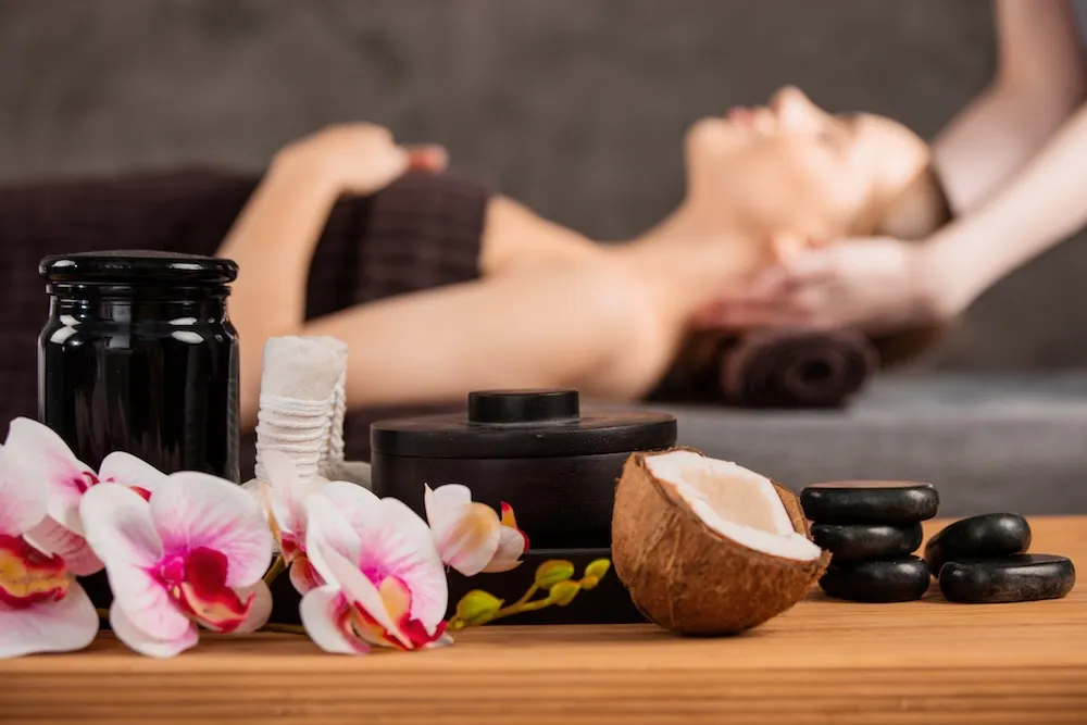 SIGNATURE HOT COCONUT-OIL PACKAGE SIGNATURE HOT COCONUT-OIL PACKAGE